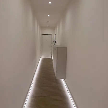 La Casa Di Ivan E Giorgia - Dalia Caserta