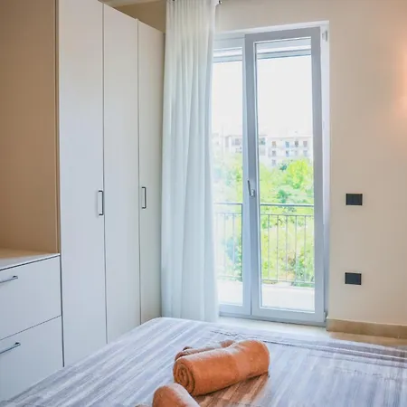 La Casa Di Ivan E Giorgia - Dalia Apartment Caserta